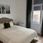 Cozy South-Up And Ground